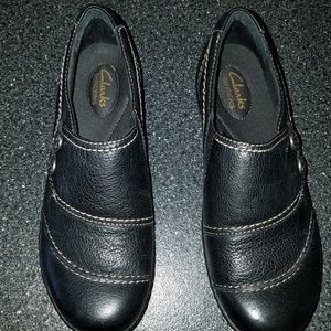 Womens CLARK shoes 71/2- NEW